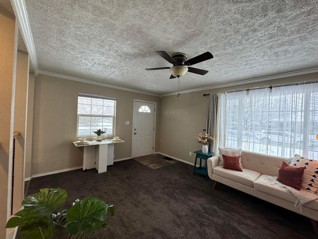 1529 E Bismarck Ave, Spokane, WA 99208