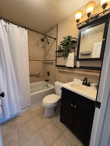 1529 E Bismarck Ave, Spokane, WA 99208