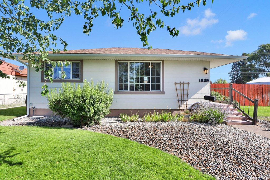 1529 E Bismarck Ave, Spokane, WA 99208