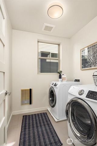 3246 B 14th Avenue W, Seattle, WA 98119