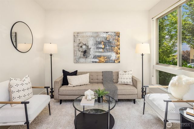 3246 B 14th Avenue W, Seattle, WA 98119