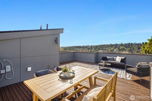 3246 B 14th Avenue W, Seattle, WA 98119