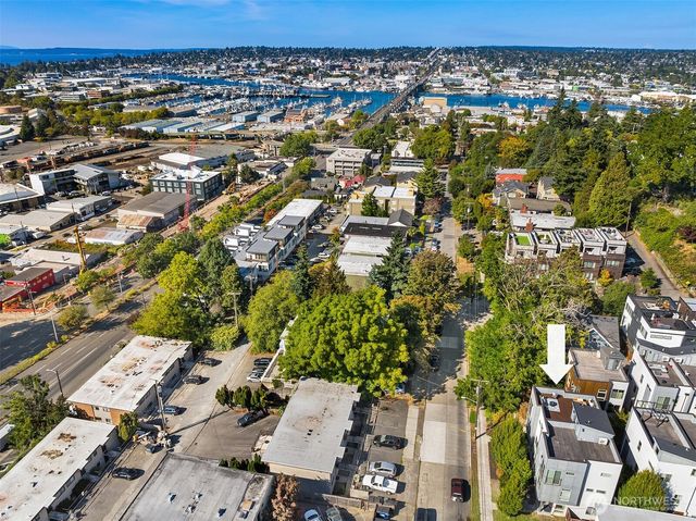 3246 B 14th Avenue W, Seattle, WA 98119