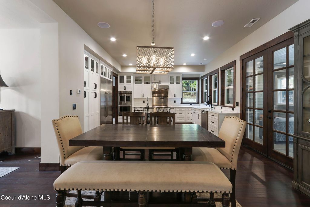 399 Forest Knolls Dr, Sandpoint, ID 83864 photo 11