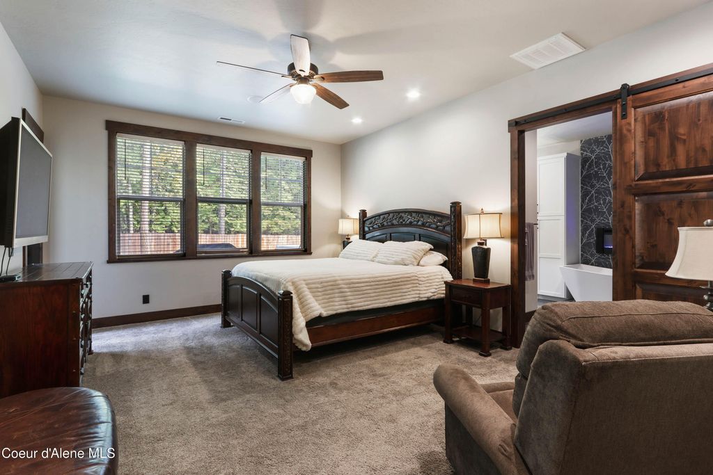 399 Forest Knolls Dr, Sandpoint, ID 83864 photo 26