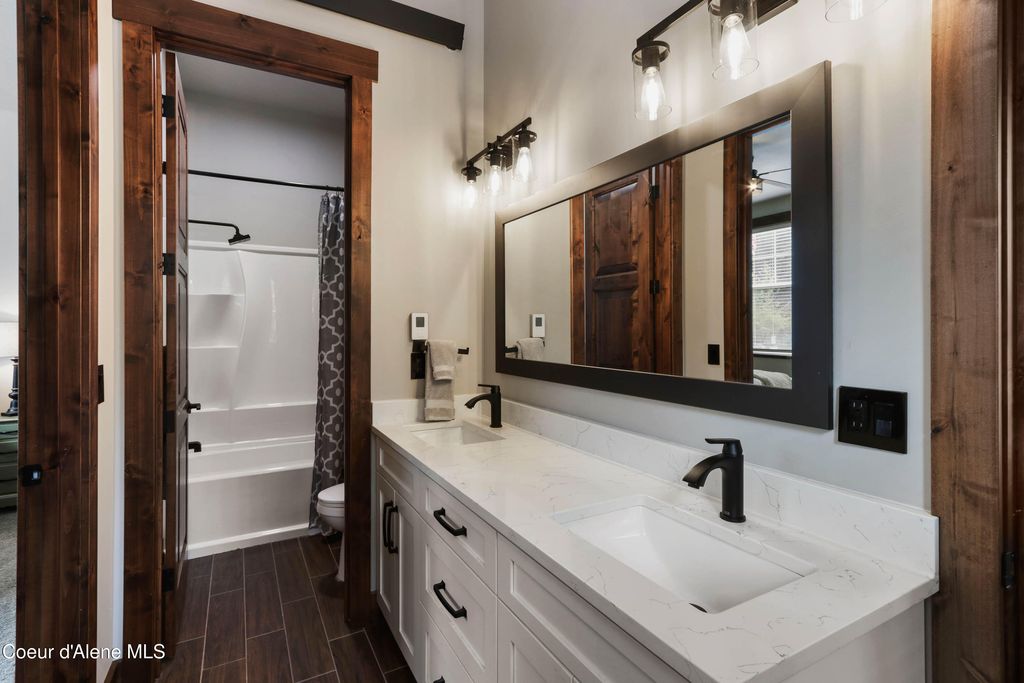 399 Forest Knolls Dr, Sandpoint, ID 83864 photo 39