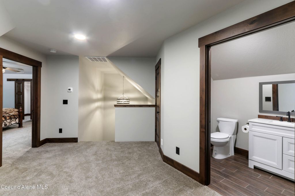 399 Forest Knolls Dr, Sandpoint, ID 83864 photo 52