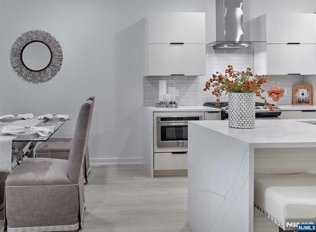 8 Tice Road 205, Franklin Lakes, NJ 07417