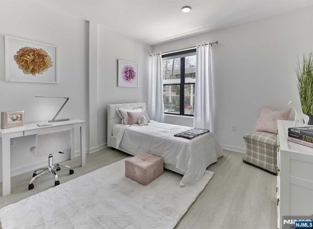 8 Tice Road 205, Franklin Lakes, NJ 07417