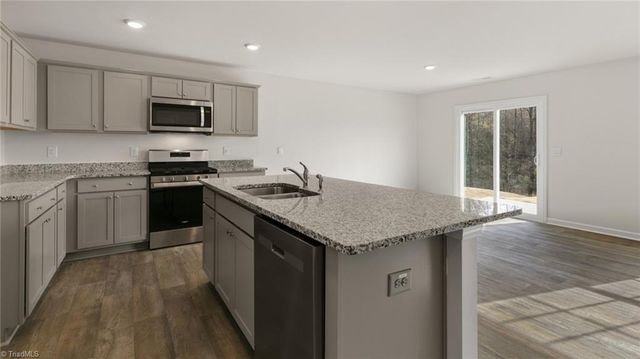 405 Jack Pine Street, Thomasville, NC 27360