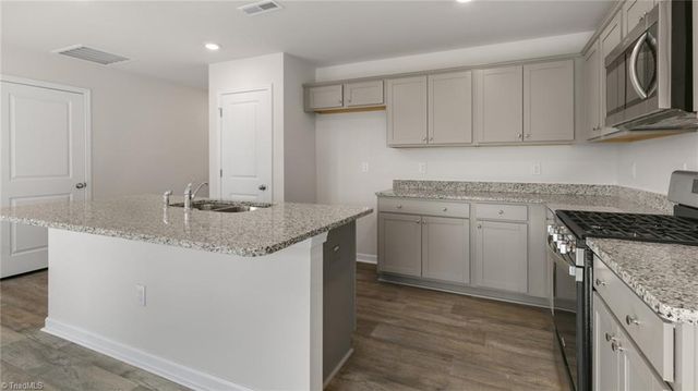 405 Jack Pine Street, Thomasville, NC 27360