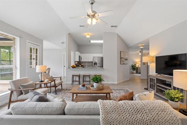 508 Battlecreek LN, Leander, TX 78641