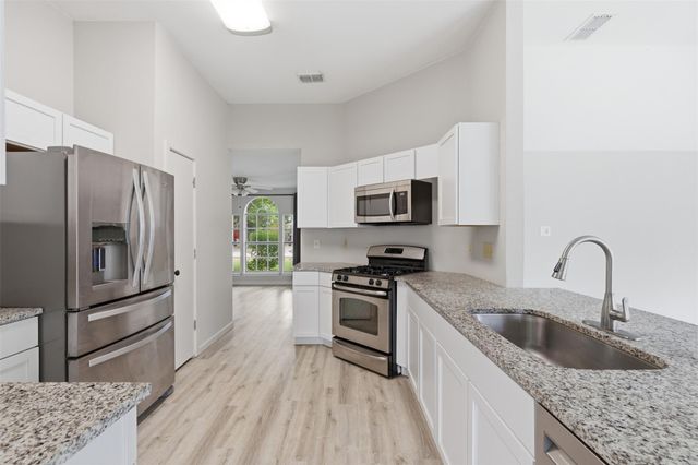 508 Battlecreek LN, Leander, TX 78641