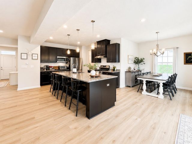 1360 Autumn Ridge Drive, Lebanon, OH 45036
