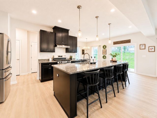 1360 Autumn Ridge Drive, Lebanon, OH 45036