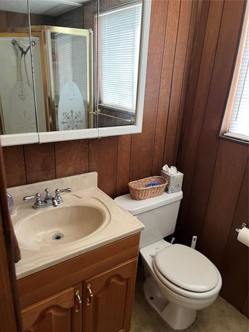 29 Thomas Lake Road, Riverside, TX 77367