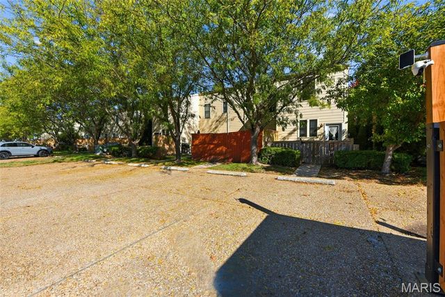 3653 Arpent Street 1, St Charles, MO 63301