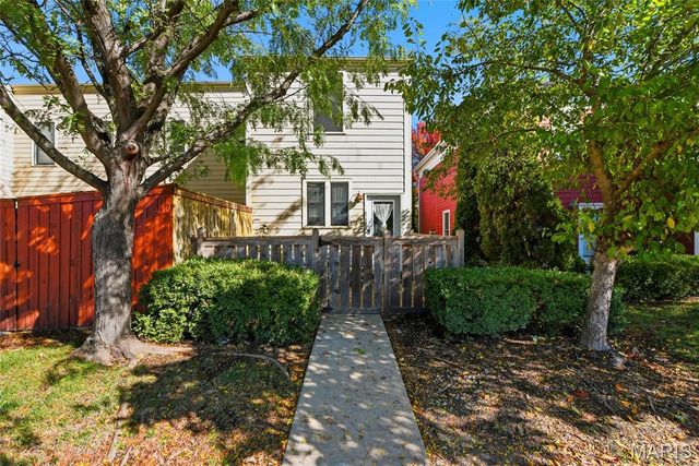 3653 Arpent Street 1, St Charles, MO 63301