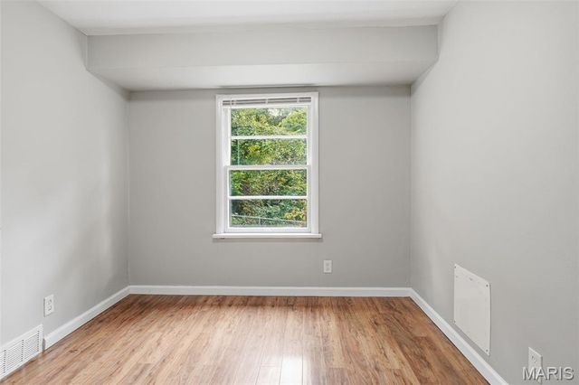 101 Florwood, St Louis, MO 63135