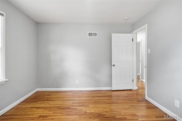101 Florwood, St Louis, MO 63135