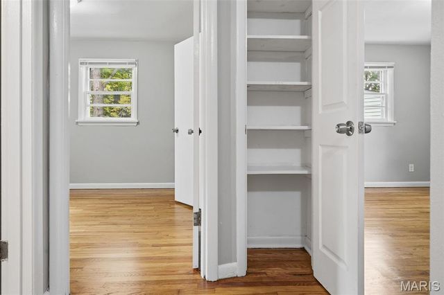 101 Florwood, St Louis, MO 63135