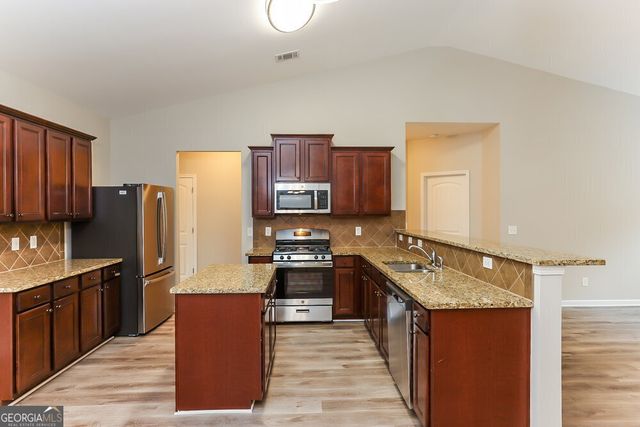 176 Inverness Avenue, Newnan, GA 30263