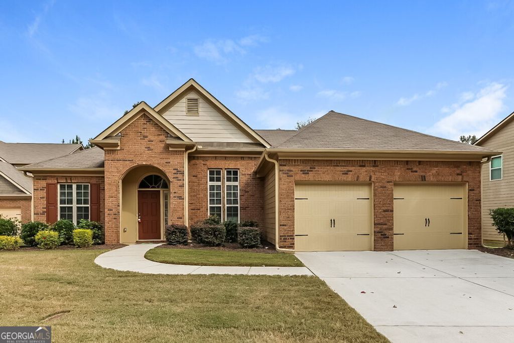 176 Inverness Avenue, Newnan, GA 30263