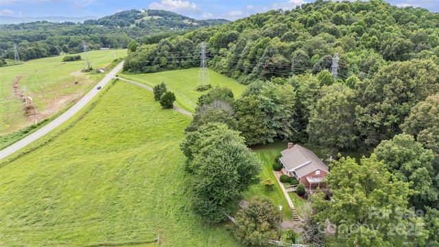 585 Rocky Springs Road, Taylorsville, NC 28681