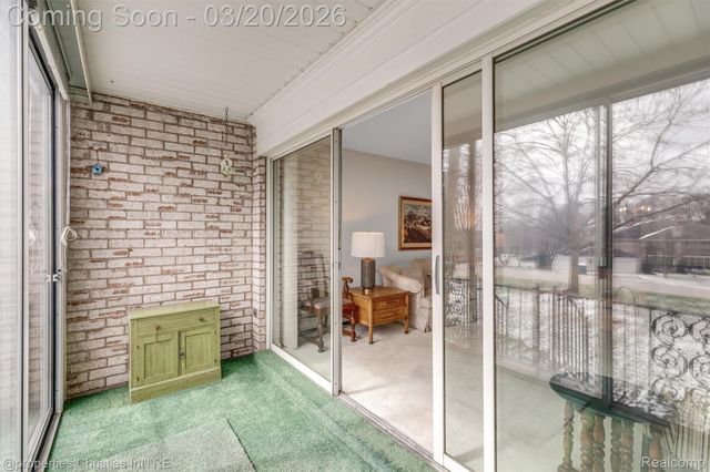 40750 Woodward Avenue 25, Bloomfield Charter Township, MI 48304
