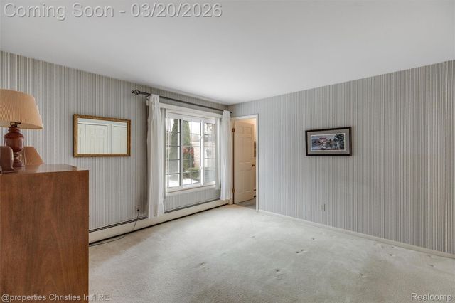 40750 Woodward Avenue 25, Bloomfield Charter Township, MI 48304