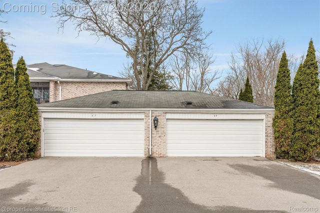 40750 Woodward Avenue 25, Bloomfield Charter Township, MI 48304