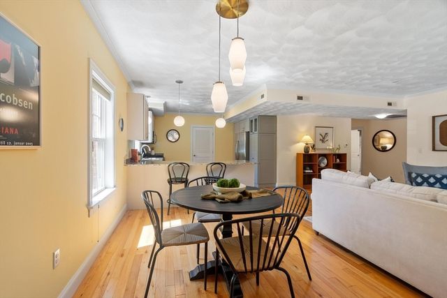 185 Essex St 1A, Melrose, MA 02176