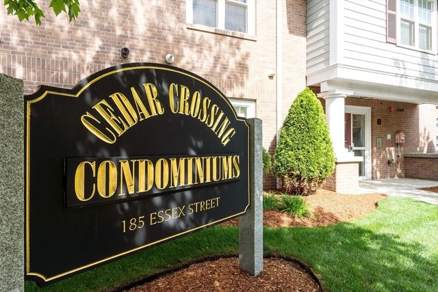 185 Essex St 1A, Melrose, MA 02176