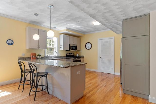 185 Essex St 1A, Melrose, MA 02176