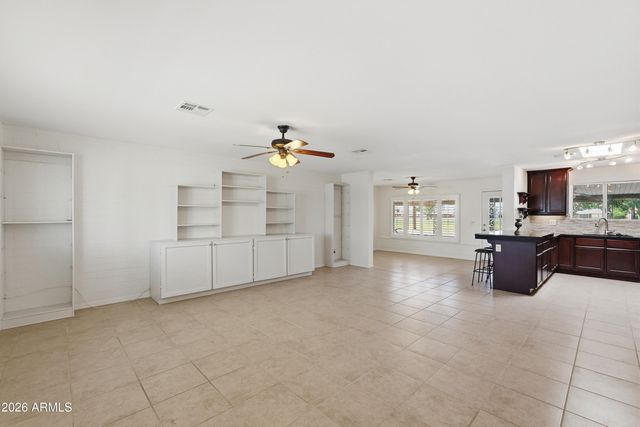 10747 W Hope Drive, Sun City, AZ 85351