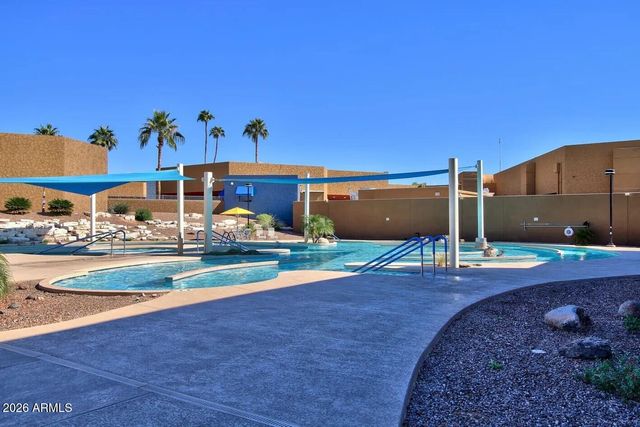 10747 W Hope Drive, Sun City, AZ 85351