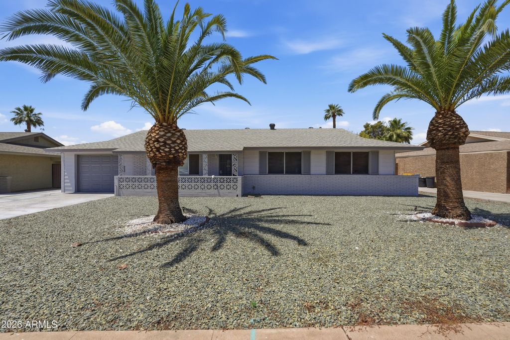 10747 W Hope Drive, Sun City, AZ 85351