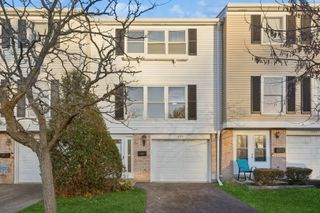 923 Banbury Court, Schaumburg, IL 60194