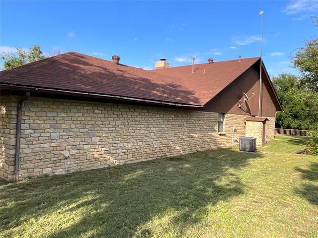 999 W Boynton st, Hamilton, TX 76531