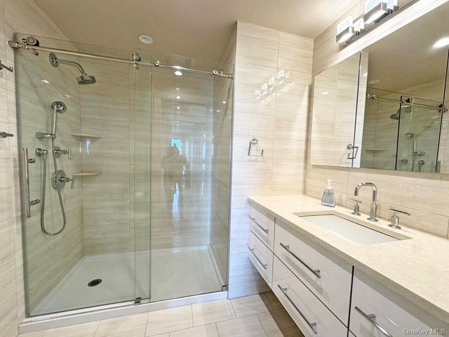 27010 Grand Central Parkway 10O, Floral Park, NY 11005