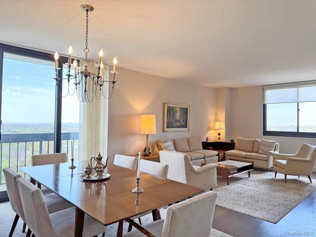 27010 Grand Central Parkway 10O, Floral Park, NY 11005