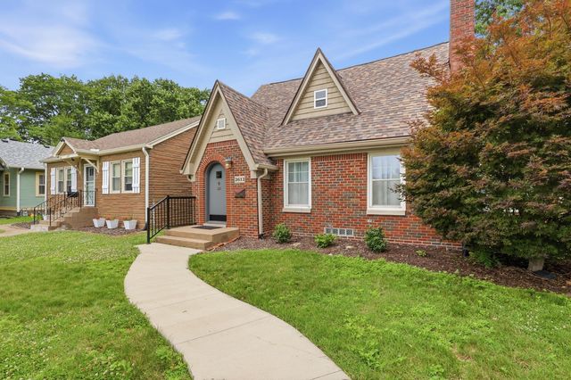 2612 E 18th Street E, Davenport, IA 52803