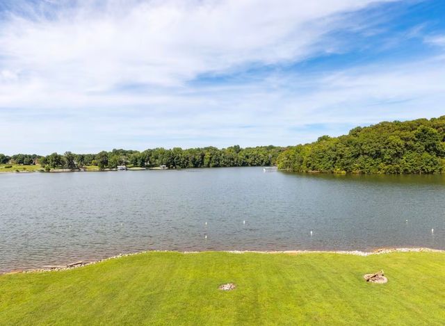 100 Barefoot Way, Winchester, TN 37398