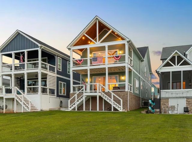 100 Barefoot Way, Winchester, TN 37398