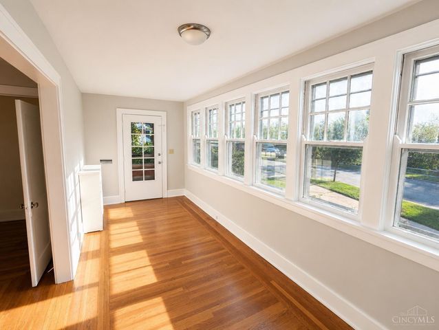 1307 Paxton Avenue, Cincinnati, OH 45208
