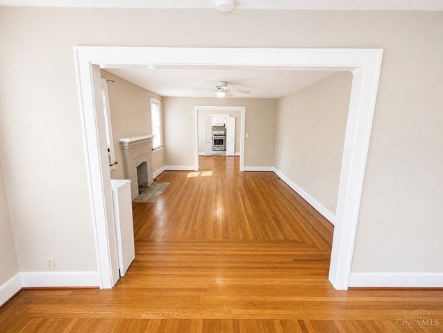 1307 Paxton Avenue, Cincinnati, OH 45208
