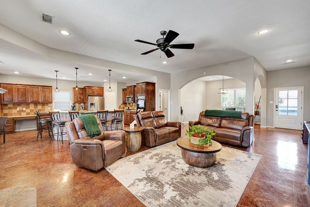 5803 Sabine Dr, Midland, TX 79707