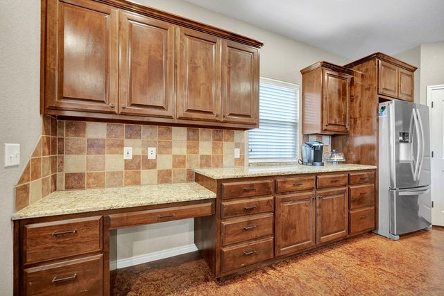 5803 Sabine Dr, Midland, TX 79707