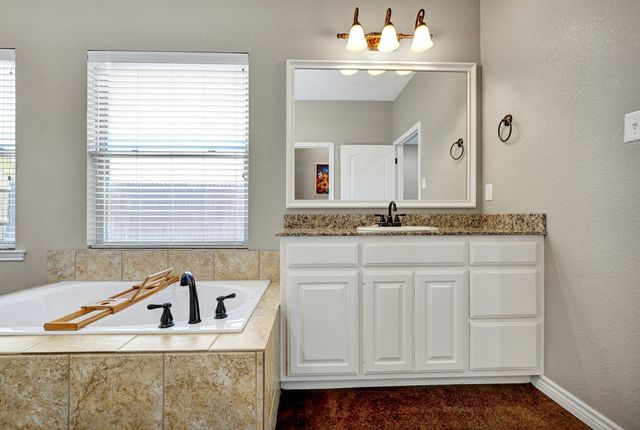 5803 Sabine Dr, Midland, TX 79707