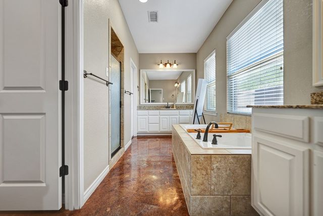 5803 Sabine Dr, Midland, TX 79707